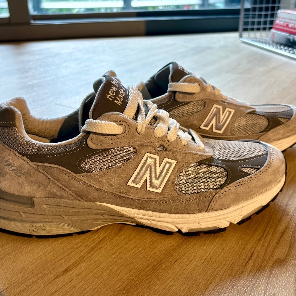 New Balance 993 Men’s Sneakers. Almost New